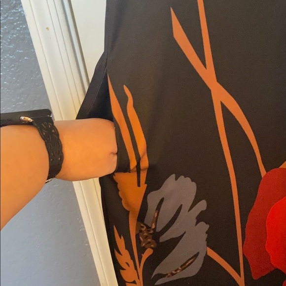 Black dress 3/4 sleeves with pockets! Plus sized - Picture 3 of 3